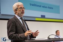 Mario Campolargo, European Commission, delivering keynote address 