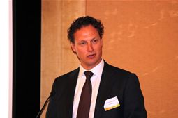 Session 4, Richard Camman gives his view on Business Perspective. 