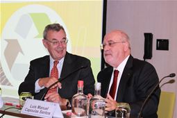 Moderator Giles Merritt and Luis Manuel Capoulas Santos 
