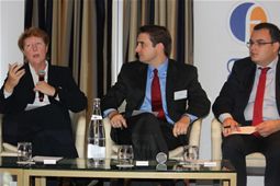 Speakers during the opening keynote session 