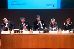 Session 1 panellists discuss the topic of 'Finance: renewal or retrenchment?' 