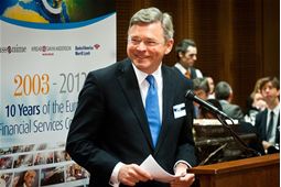 Christian Clausen speaking during the lunch denate on 'the eurozone and global stability' 