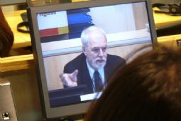 Guests watching the speeches 