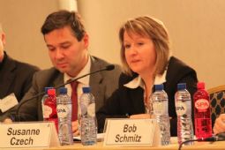 David Mair (European Commission) - moderator of Session 3 - and Susanne Czech, Secretary General, EMOTA 