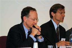 John Boswell (SAS) speaks, whilst Peter Fleischer (Google) listens